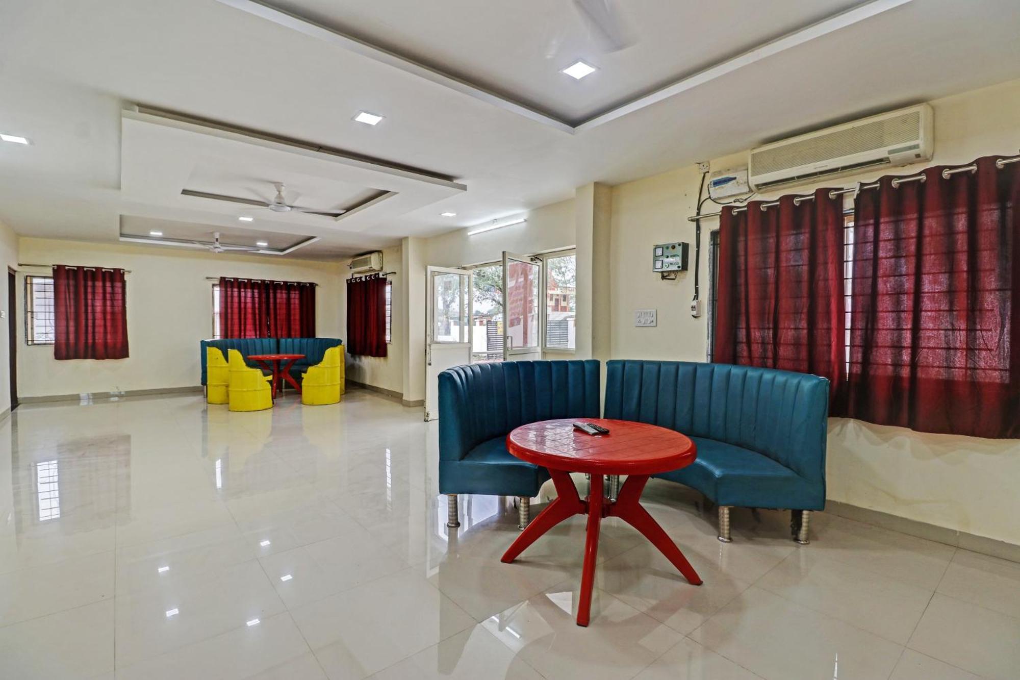 Hotel O Midway Treat Dhar Exterior photo