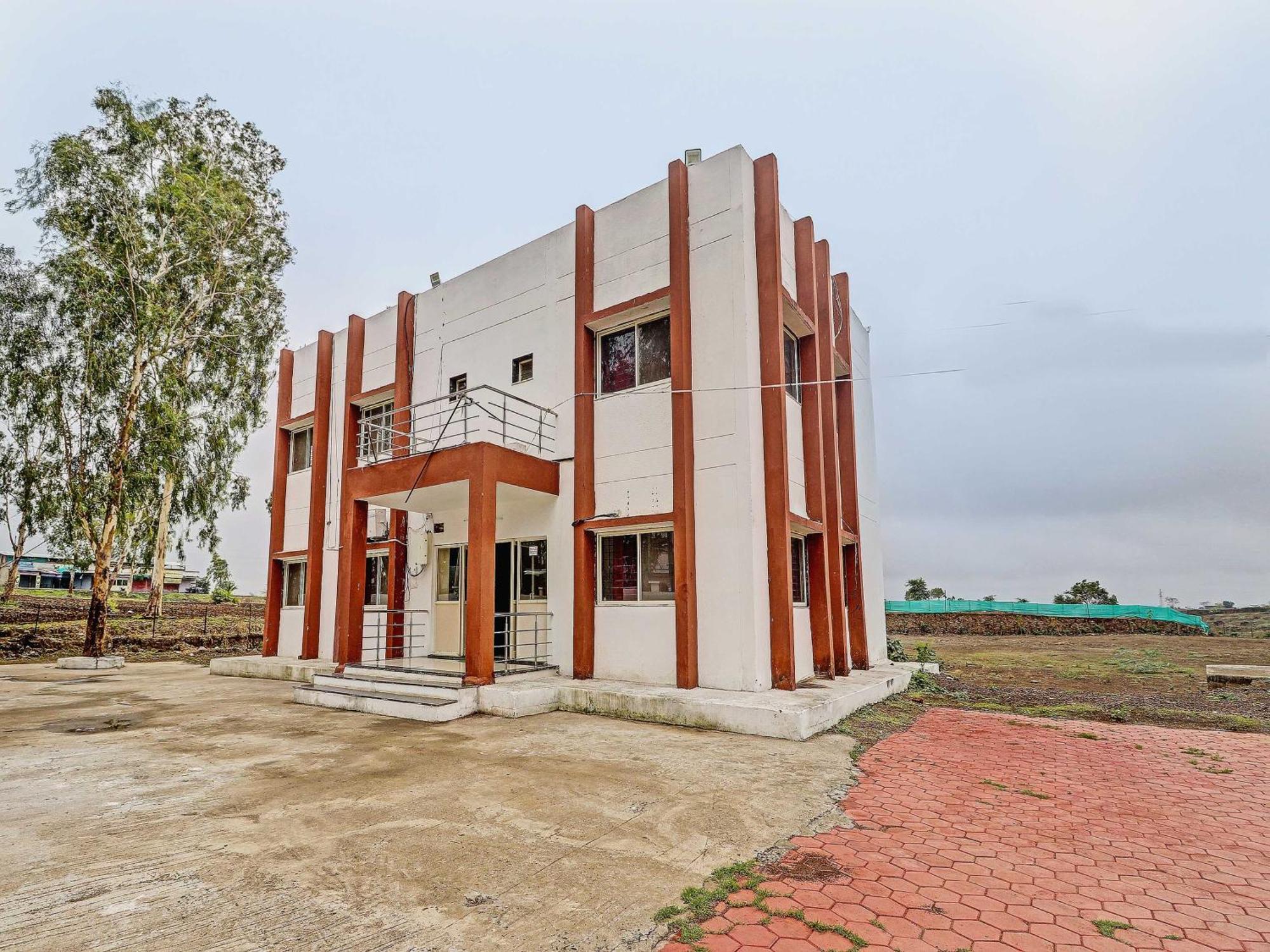 Hotel O Midway Treat Dhar Exterior photo